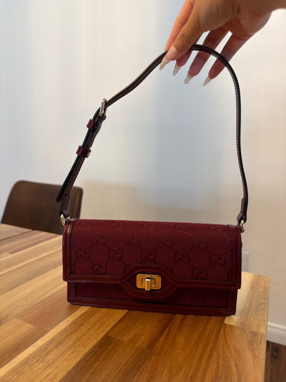 handbag - Picture 3 of 5
